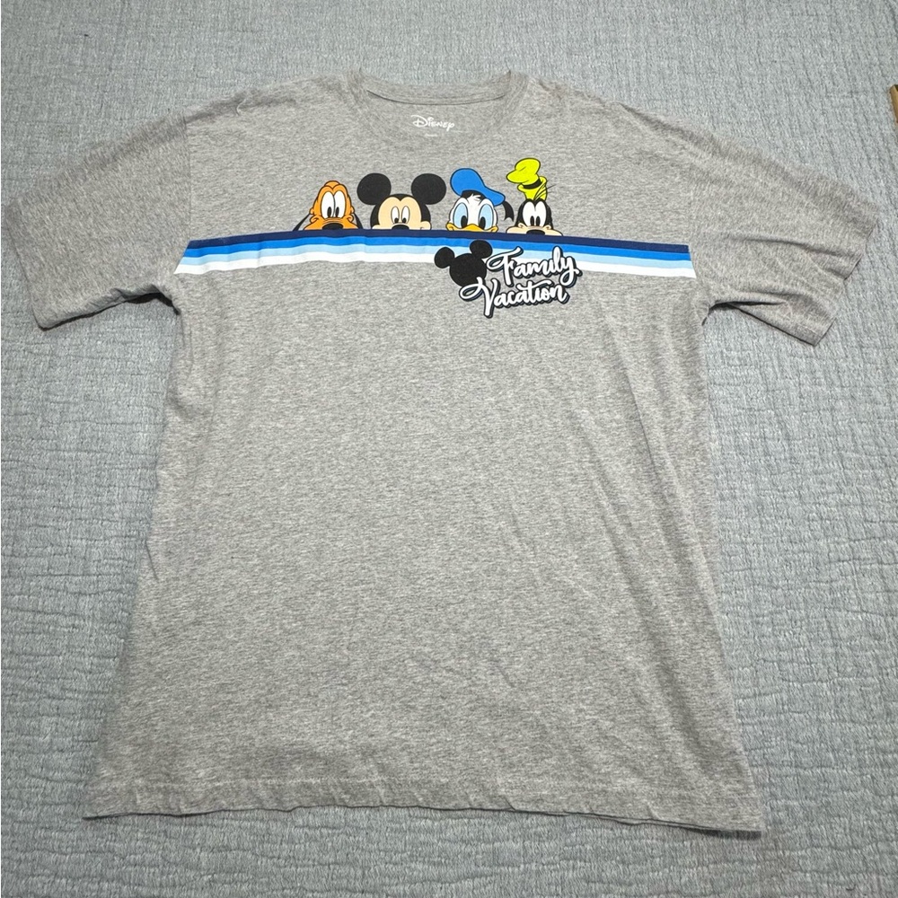 Walt Disney World Family Vacation XL Tee Mickey Mouse, Donald Duck, Goofy, Pluto